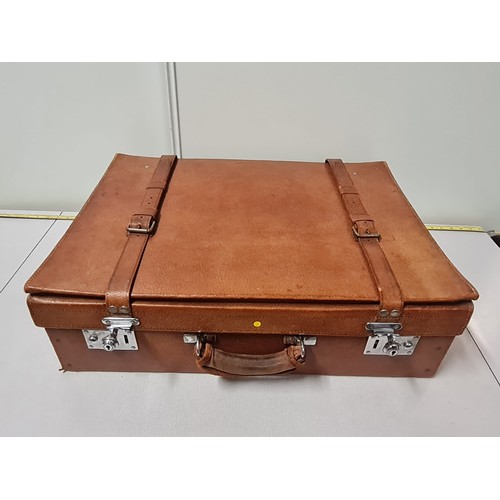 72 - Vintage gentleman's travel vanity suitcase with accessories to include brushes and aftershave bottle... 