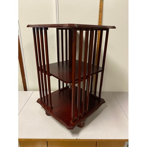 152 - Vintage revolving bookcase.
70cm x 45cm