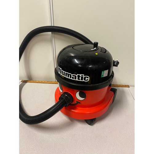 360 - Numatic henry hoover. Working.