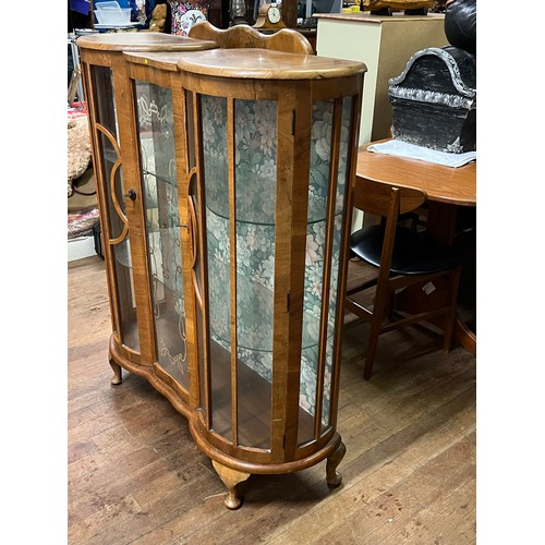 168 - Art Deco burr walnut display cabinet.
100cm w x 120cm