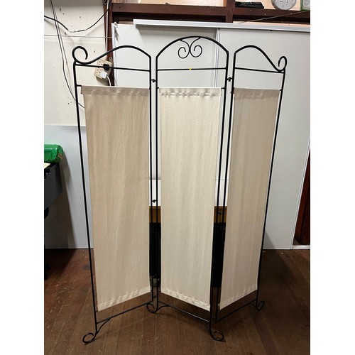 156 - 3 way screen/room divider.
178cm h x approx 126cm