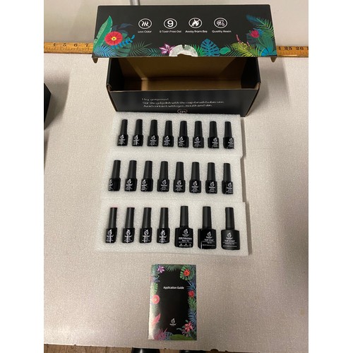 23 - New and sealed Beetles gel polish kit with 20 colours.