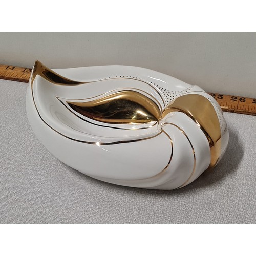 310 - Ahura Italian porcelain trinket dish with 24k 24ct Gold gilding. Signed to the side.