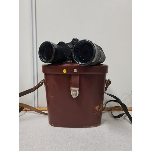 73 - Pair of Carl Zeiss Jena Binoctem 7 x 50 large field 7,3 mc binoculars with original leather case.