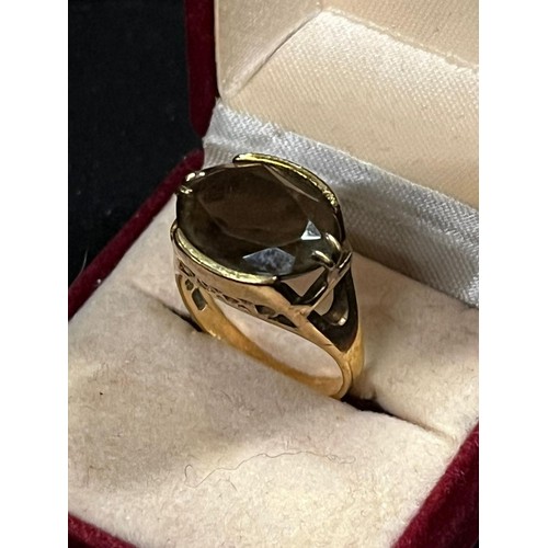 46B - 9ct gold and smoky quartz ring.