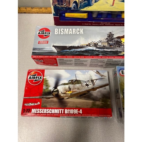 218 - Airfix and Emhar model kits along with Airfix RAF diorama set.