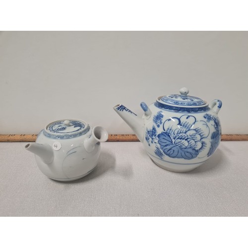 135 - Antique Japanese yokode kyusu 2 handled tea pot & antique Japanese hand painted blue & white teapot.