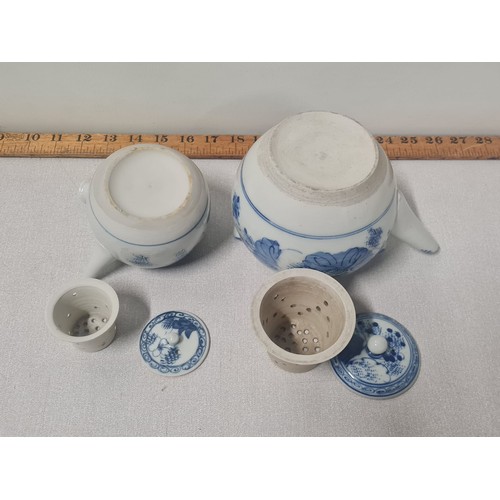 135 - Antique Japanese yokode kyusu 2 handled tea pot & antique Japanese hand painted blue & white teapot.