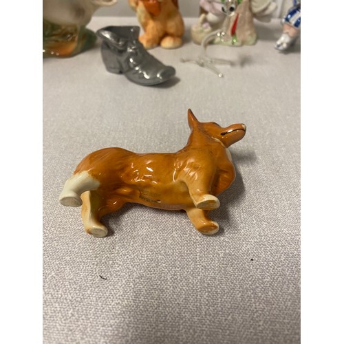 241 - Selection of collectables to include Beswick Corgi and Jonathan and David figurine etc.