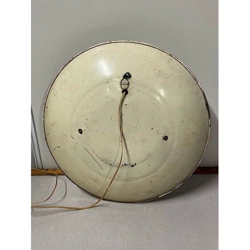 62 - Mid century light up wall hanging.
49cm diameter