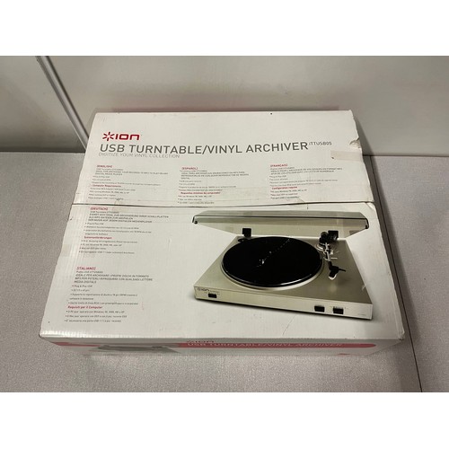 new boxed usb turntable