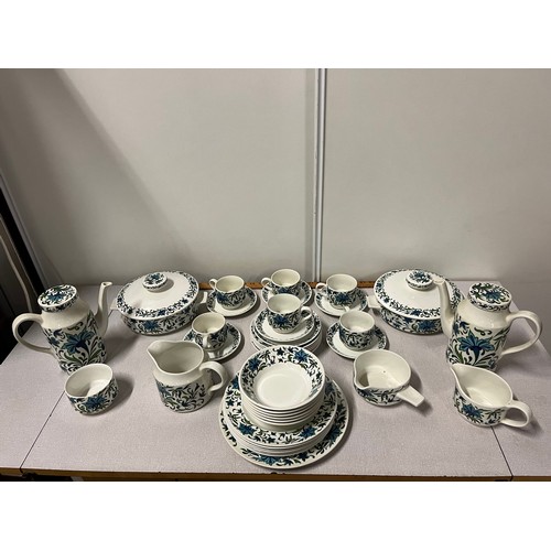 71 - Mid Century Midwinter Staffordshire dinner/tea set.