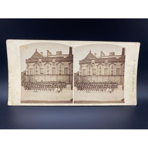 39 - Collection of 5 WW1 Stereograph cards and 1 Stirling castle card Includes - Men on Flanders Field an... 