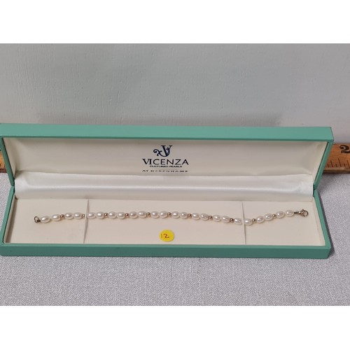 172 - 9ct gold & pearl bracelet.