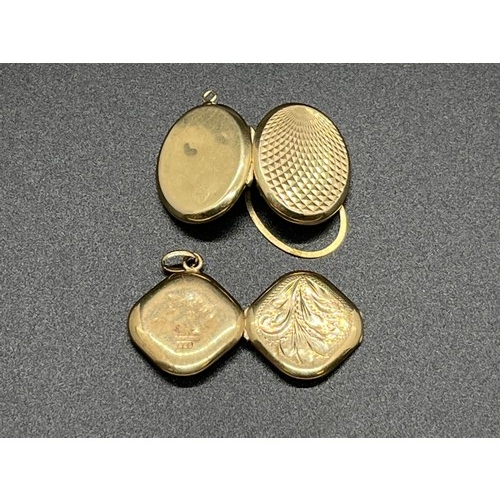 8 - 9ct gold locket along with front and back gold locket.