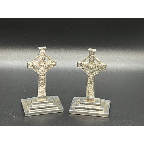 152 - Pair of Mackay and Chisholm Edinburgh hallmarked silver Kildoltan cross statues.
148g
8cm h