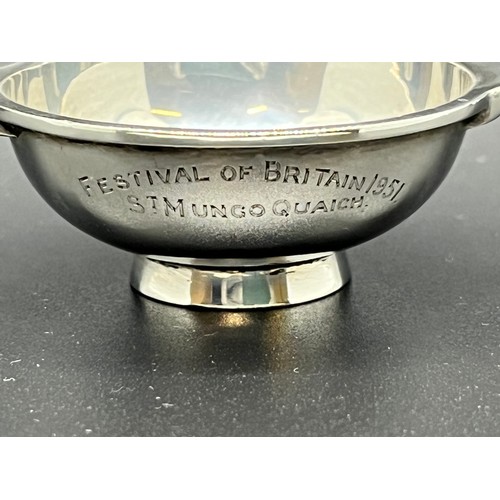 155 - Festival of Britain 1951 St Mungo solid silver quaich.
34g
8cm handle to handle