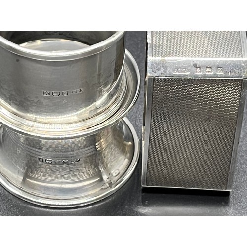 160 - 3 hallmarked silver napkin rings.
82g