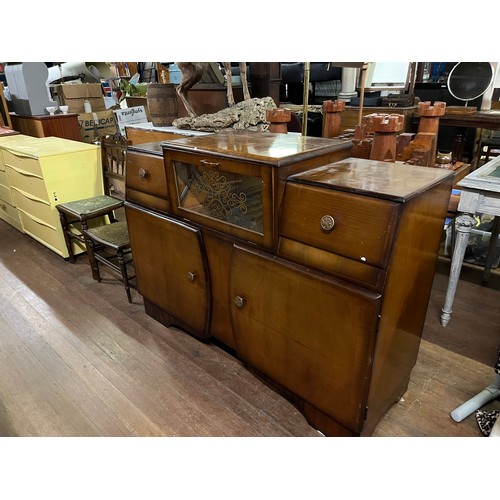 178 - vintage cocktail bar cabinet.