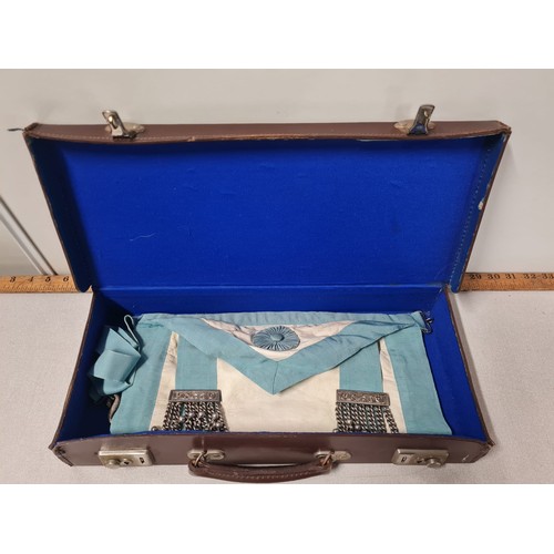 259 - Masonic apron in vintage case with key.