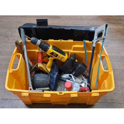 472 - Box of tools to include Eclipse hacksaw, JCB drill & Lawn Edge Trimmer etc.