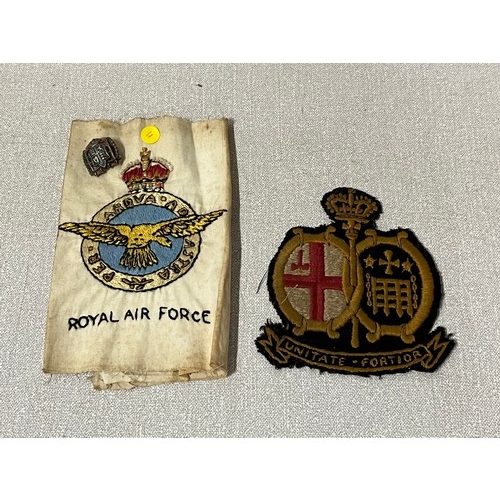 34 - military patches & badge