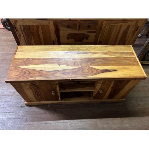 76 - solid sheesham wood entertainment unit
131cm W x 50cm D x 60cm H