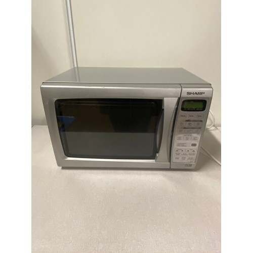 246 - Sharp microwave.