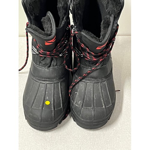 396 - pair of campri boots
size 10