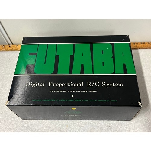 433 - FUTABA Ripmax digital proportional control system.