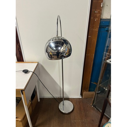 434 - chrome floor lamp.