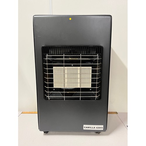 331 - Camila 4200i calor gas heater with full 15kg gas bottle.