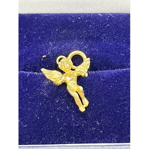 176 - 14ct gold cherub charm