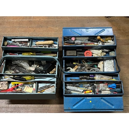 394 - 2 metal cantilever tool boxes of mixed tools.