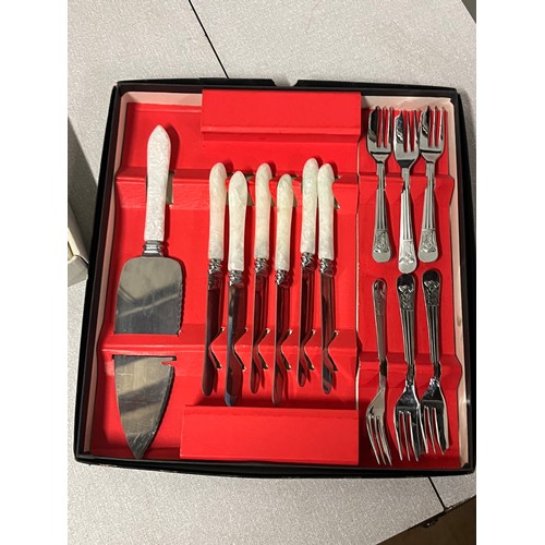 56 - Selection of Viners kingsware cutlery, glass pudding set etc