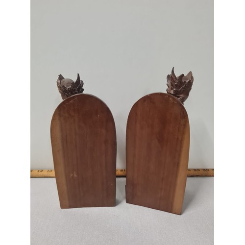 1 - A pair of hand carved Balinese mid century  bookends
(klungkung bali)
29cm h