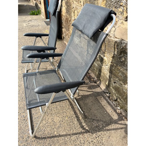 216 - 2 folding deck chairs