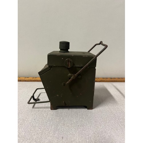 37 - WW2 signal flashlight.
12cm h