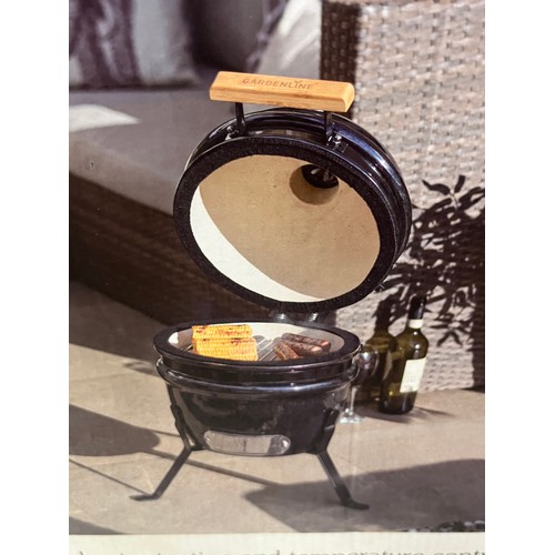 62 - New Gardenline mini kamado.