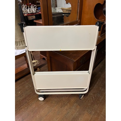 32 - mid century folding meltal serving trolley