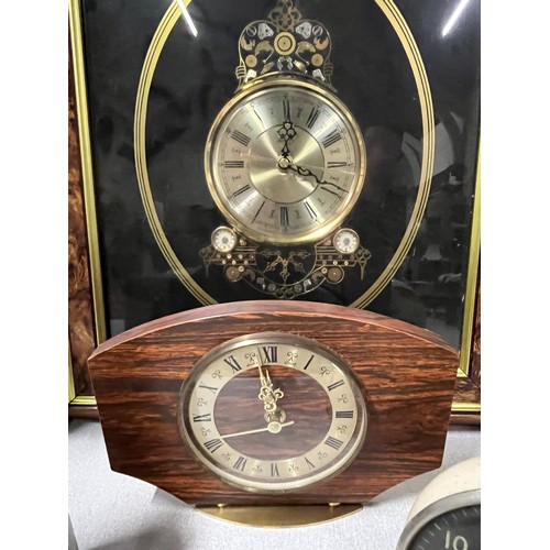 133 - 6 vintage clocks