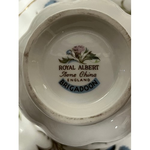 33 - Royal Albert 'Brigadoon' tea set, 32 piece