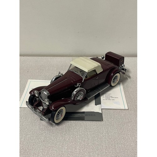 119 - Franklin Mint Duesenberg J 1935 die cast model with certificate.