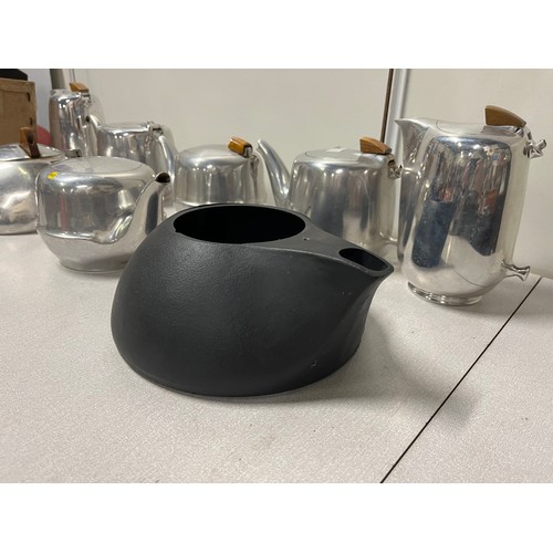 131 - Selection of incomplete Picquot Ware to include rare black K3 kettle & box of handles etc.