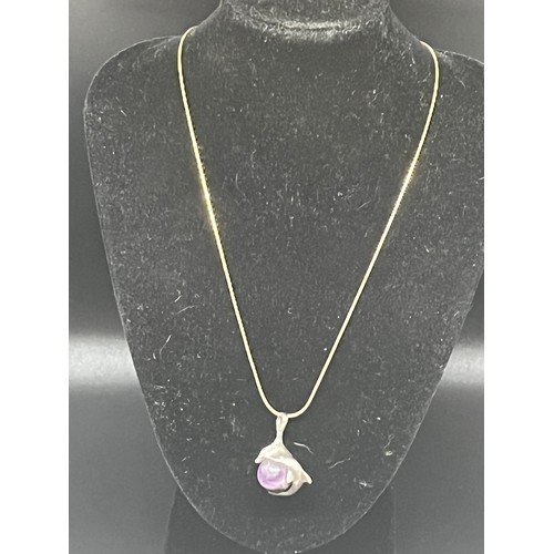 516 - silver chain with 2 dolphins amethyst globe marble silver pendant