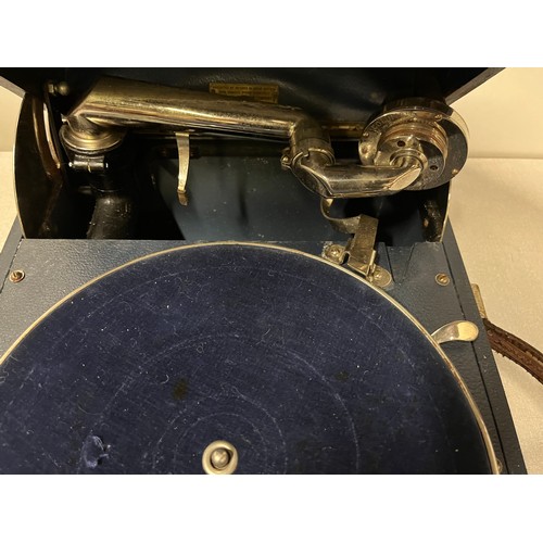 179 - Columbia portable gramophone no 202 working