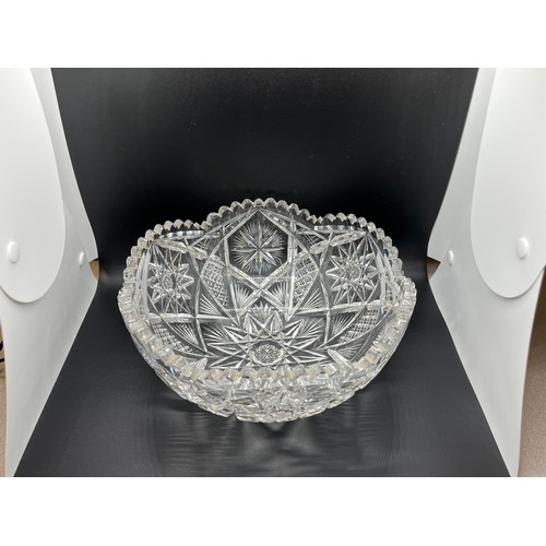 448 - Good quality cut glass/crystal bowl possibly Waterford?