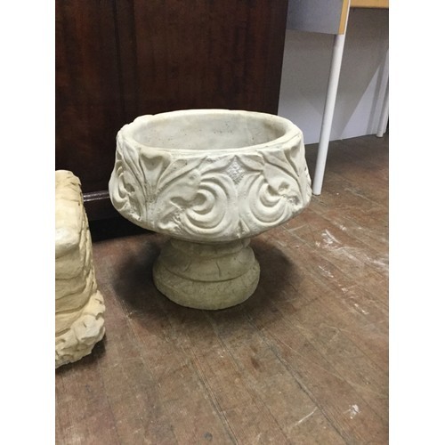 431 - Large stone garden planter
39cm h