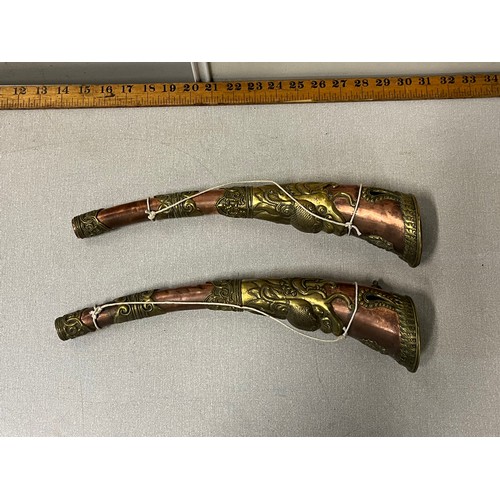 258 - 2 Tibetan ceremonial horns
38cm l