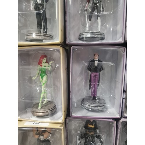 67 - Eaglemoss DC Batman v Joker 32 piece chess collection with 32 collector magazines in folders all in ... 